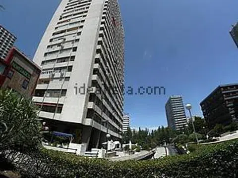 Piso en avenida General Perón, 32