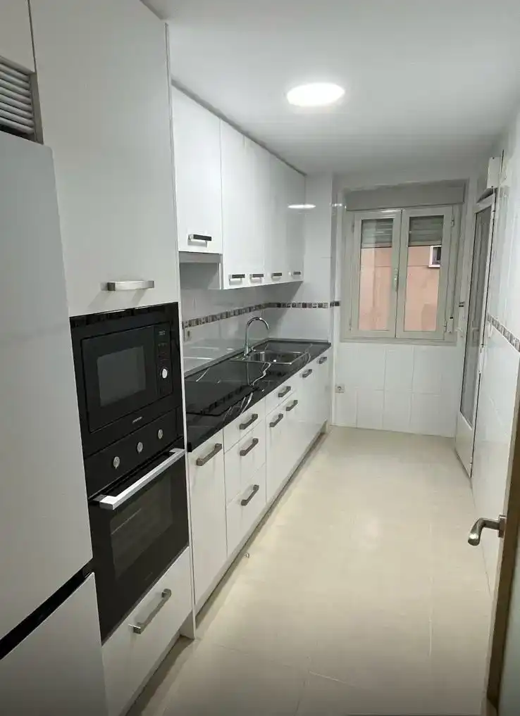 Piso en  Avenida Antonio García Prieto 19 - Foto 5
