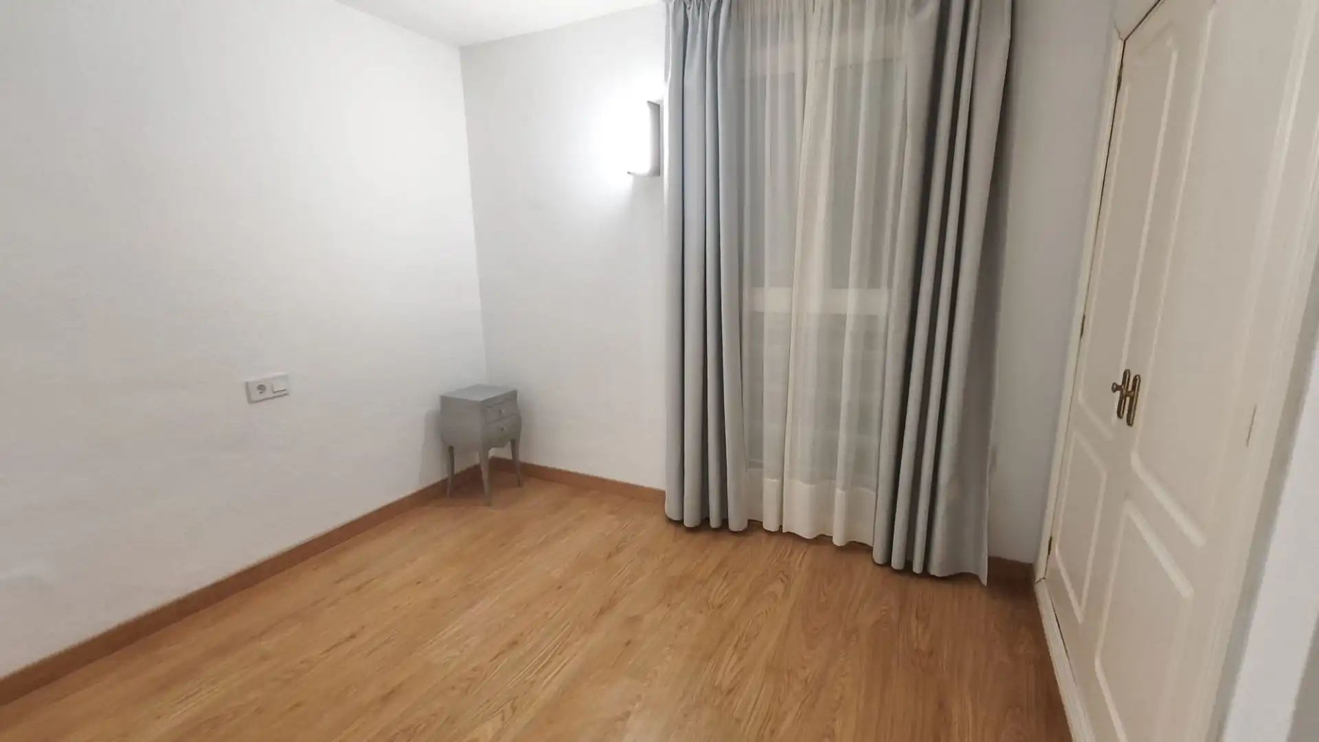 Piso en  Pintor Casilari Roldán - Foto 12