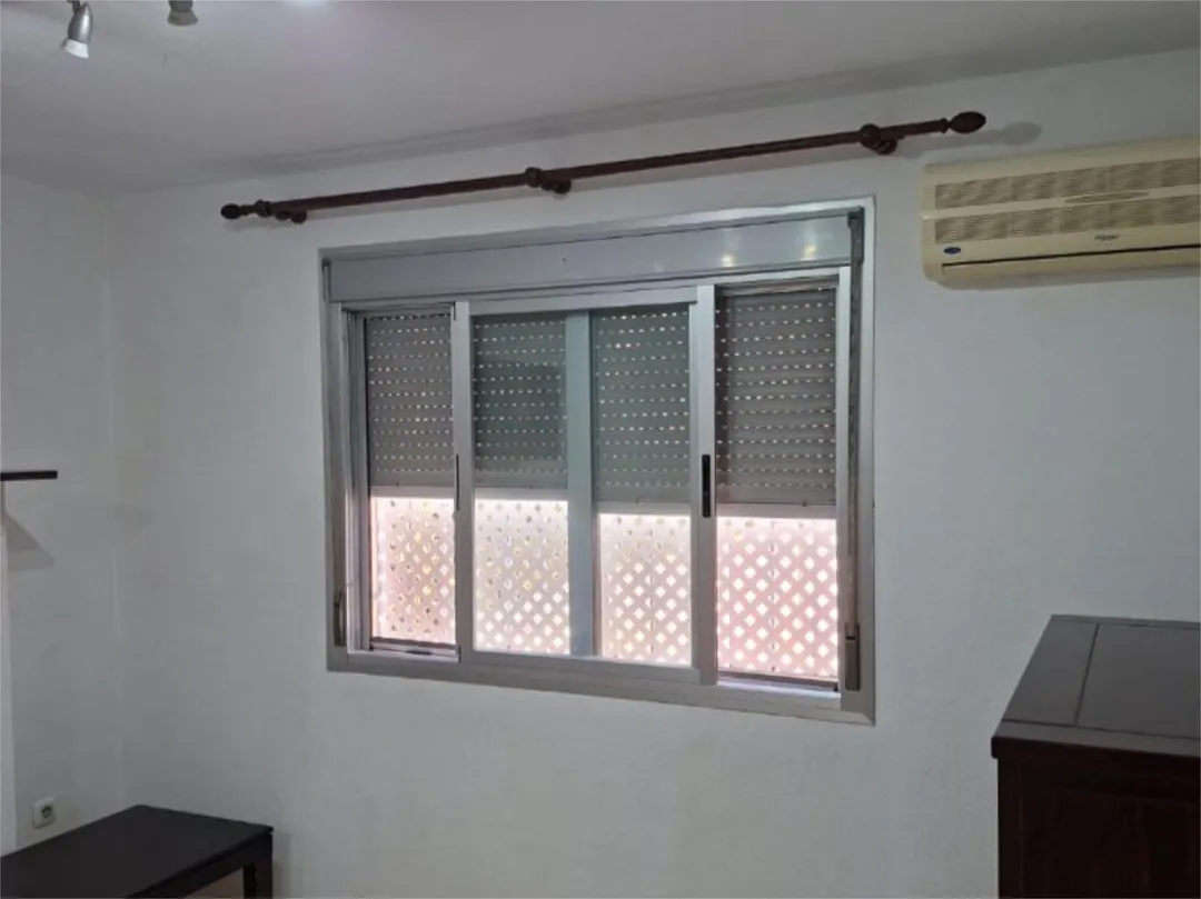 Piso en  Calle Arquitecto Hernández Rubio 3 - Foto 5