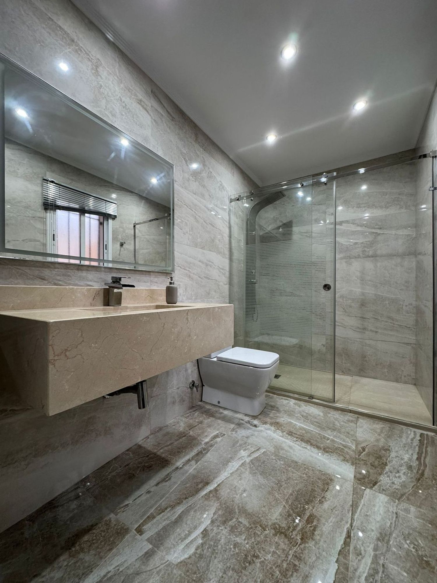 Chalet adosado en Calle Casterina Carrillo, 40 - Foto 4