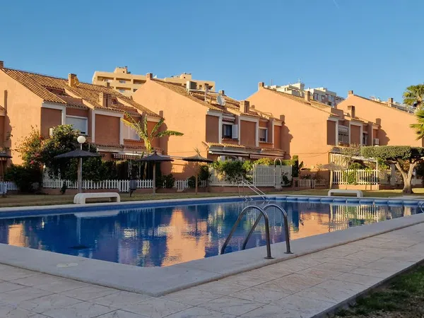 Chalet adosado en avenida de la Costa Blanca, 11 , Bungaló 4