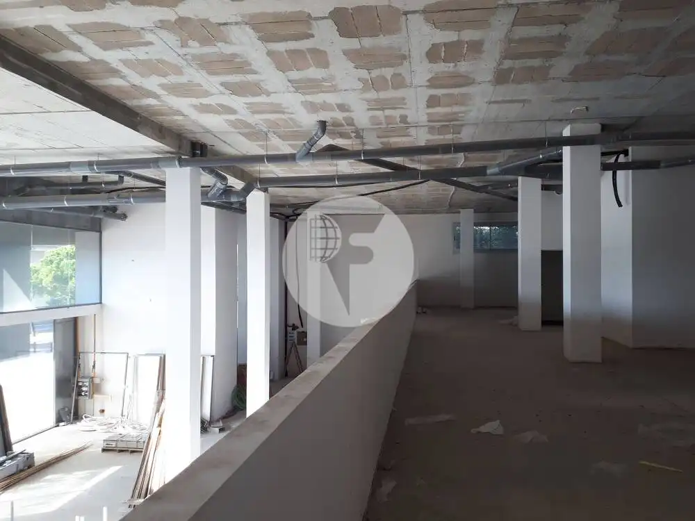 Local comercial en Cornellà de Llobregat - Foto 7