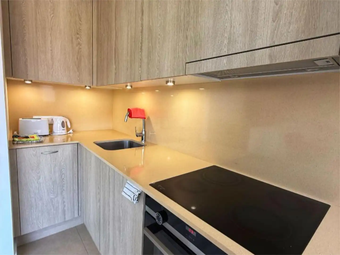 Piso en  Avenida Marqués de Villanueva del Prado 4 - Foto 9