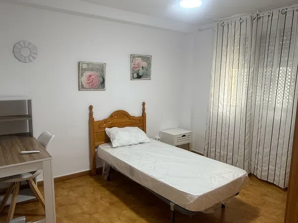 Piso en calle Pintor Velázquez, 1 - Foto 13