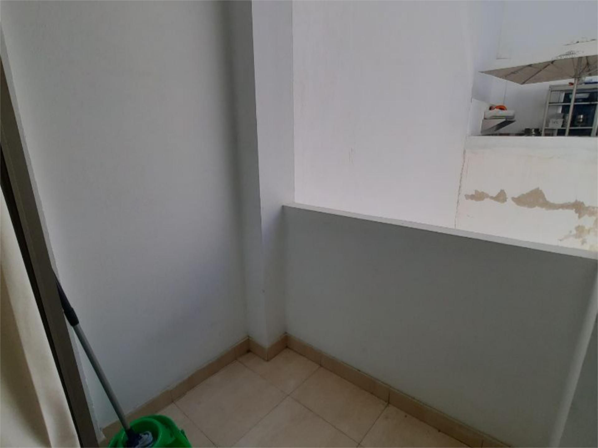 Piso en  Calle Eduardo Benot 25 - Foto 13