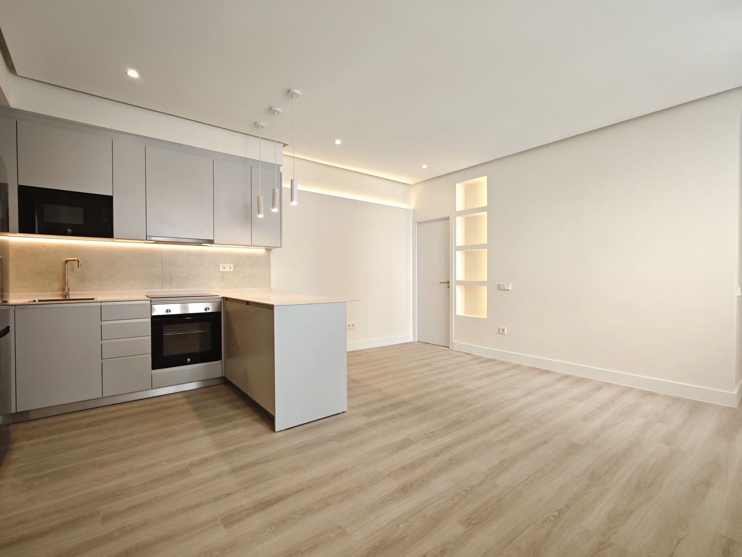 Piso en calle del Príncipe de Vergara, 261 - Foto 1