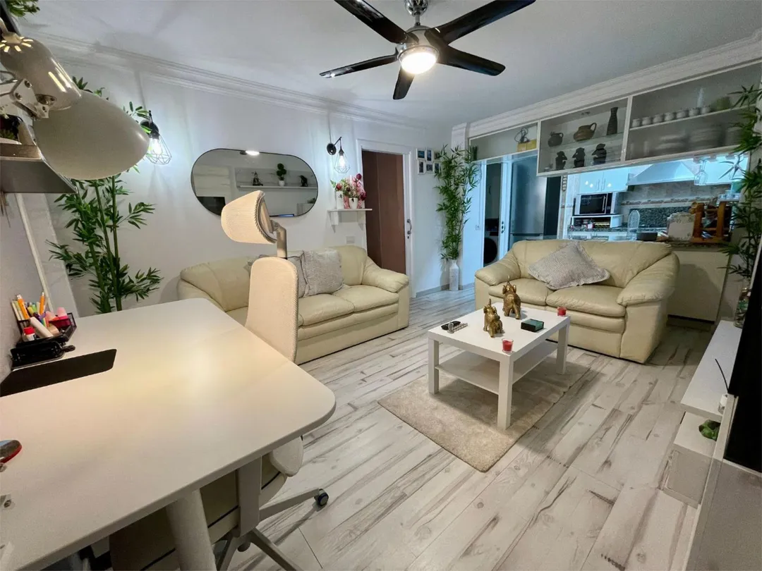 Piso en  Calle de Cólogan 6