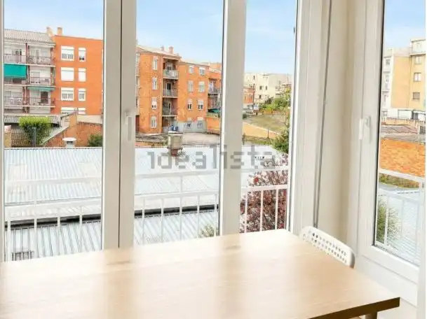 Piso en  Carrer de Martí i Julià 33 - Foto 2