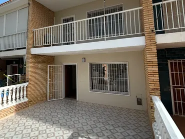 Casa adosada en  Avenida Mar Menor 35 - Foto 2