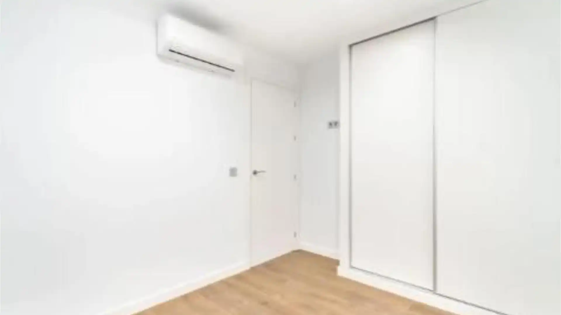 Piso en  Calle Pintor Guerrero del Castillo 2 - Foto 15