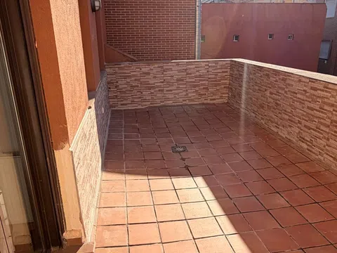 Piso en calle de Felisa Méndez, 25