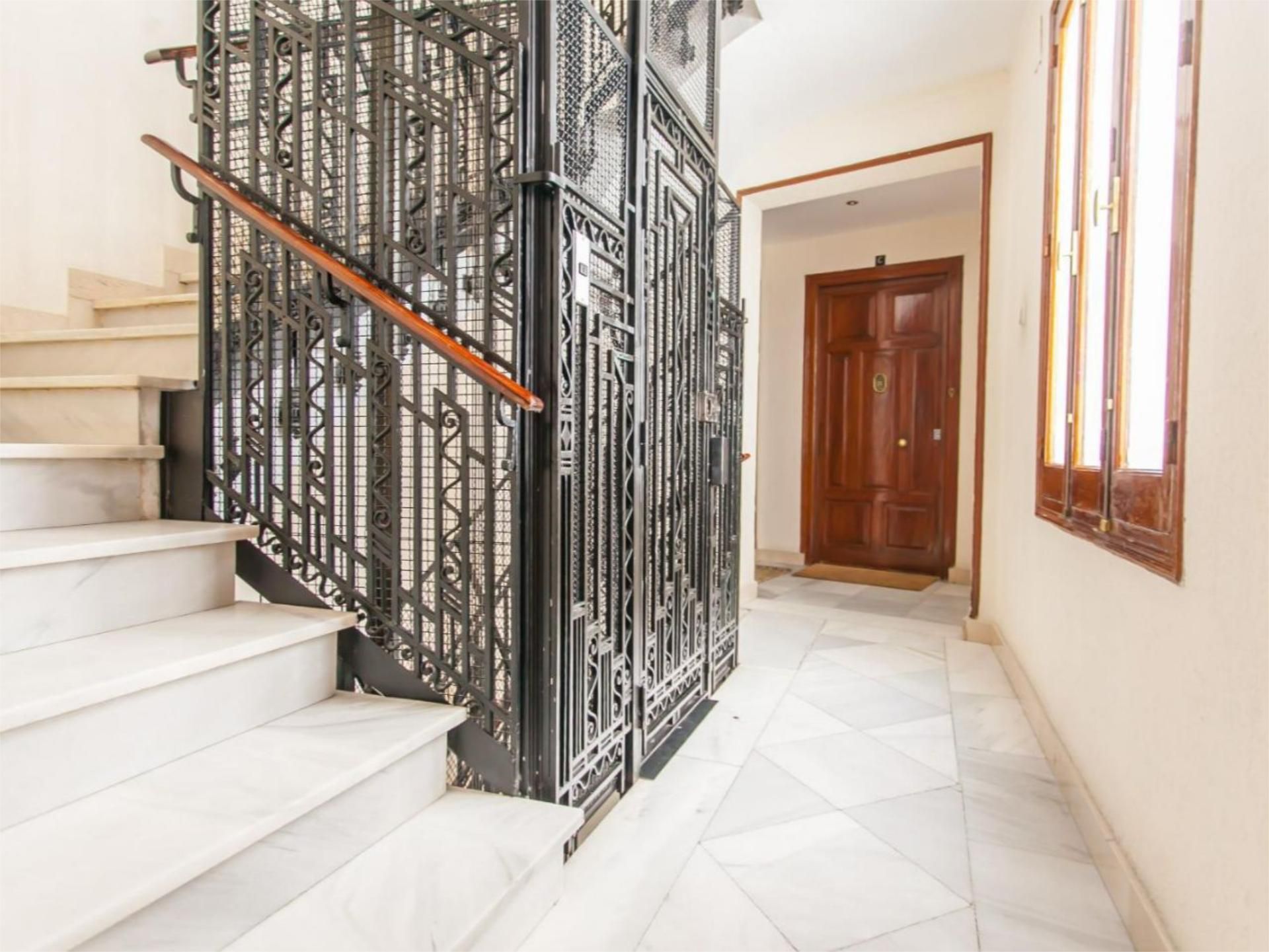 Piso en  Calle del General Álvarez de Castro 32 - Foto 19