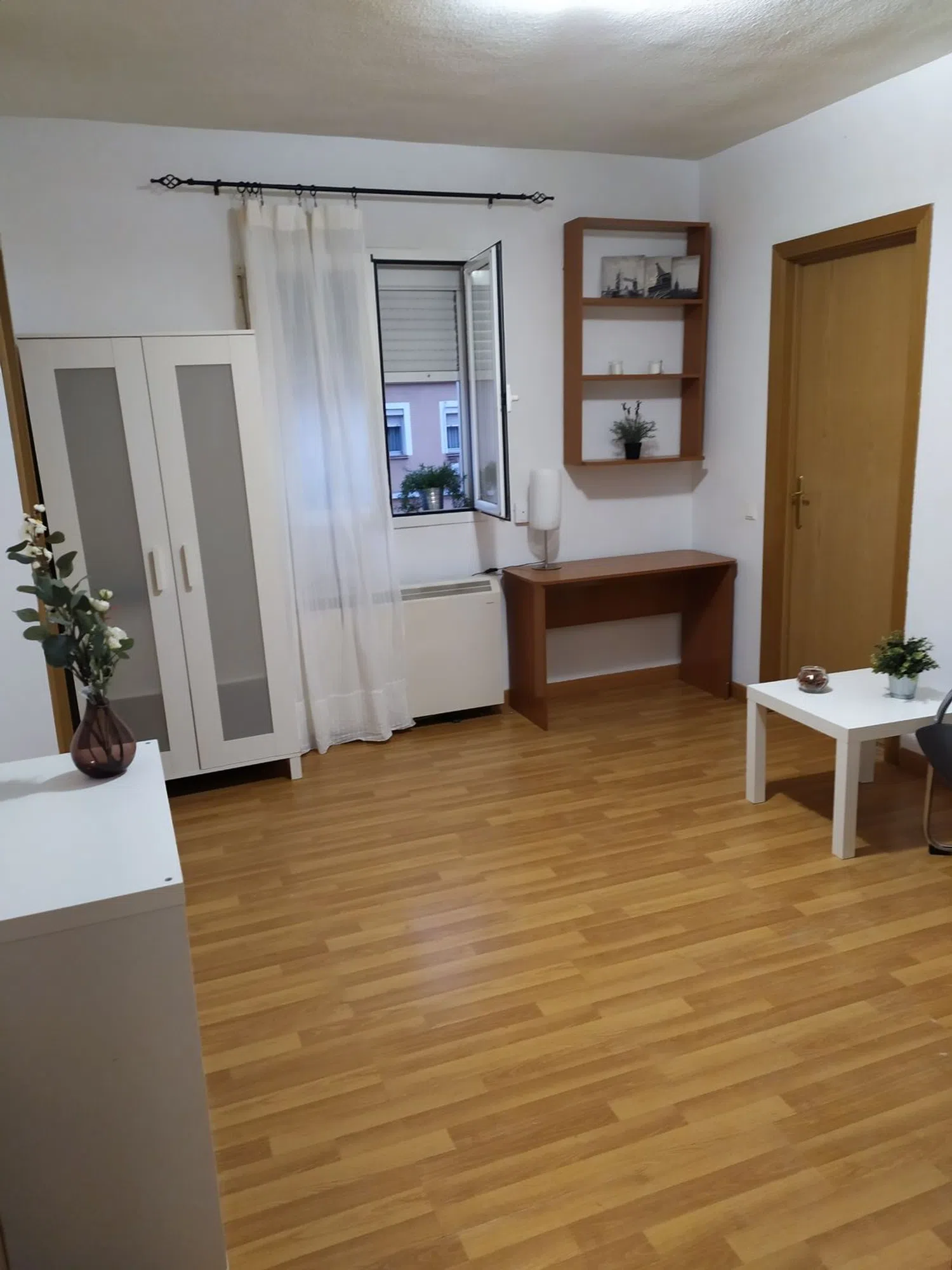 Piso en calle Bernardina Aranguren, 16 - Foto 1