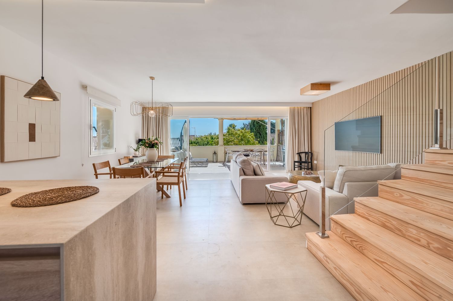 Dúplex en Urbanización Los Pinos de Aloha, 20, Aloha - Foto 2
