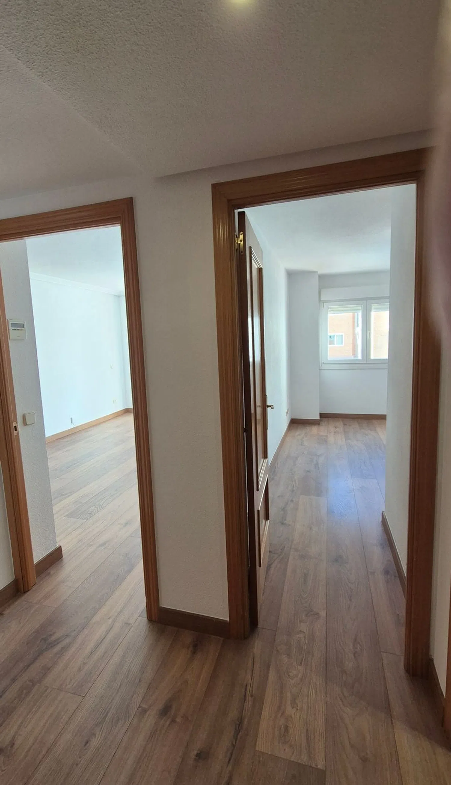 Piso en calle Bahía de Almería, 28 - Foto 2