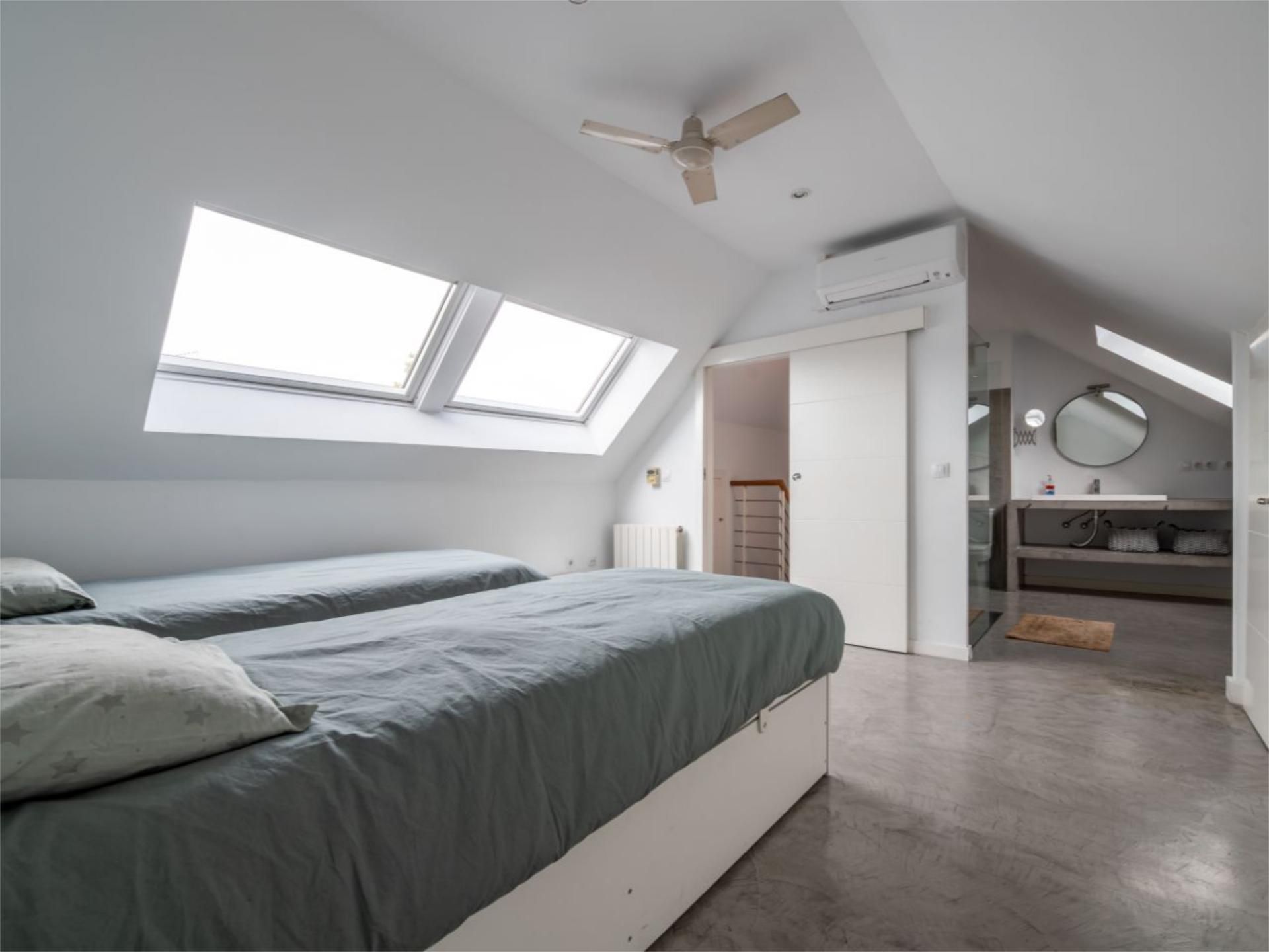 Casa adosada en  Calle Eugenia del Pozo 1 - Foto 29