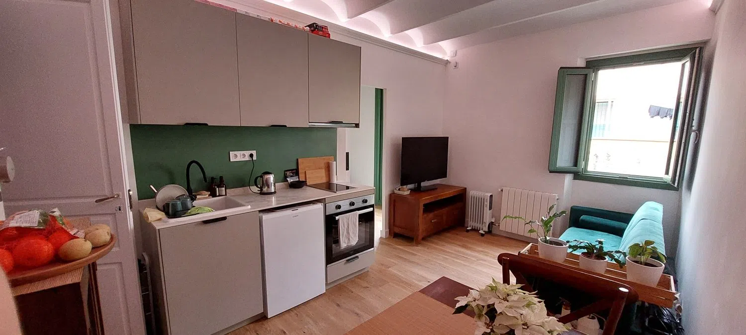 Estudio en calle del Call, 28 - Foto 2