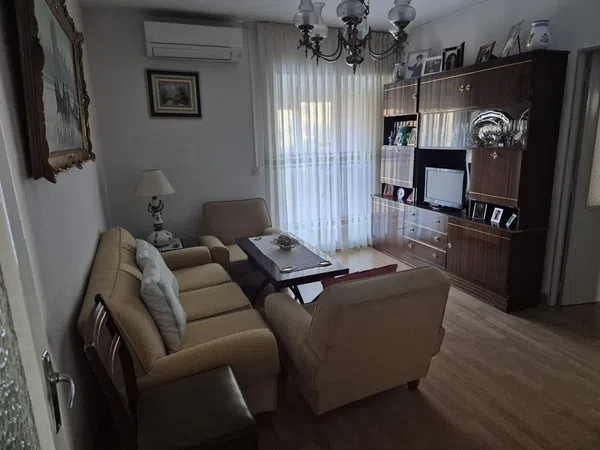 Piso en calle de la Hacienda de Pavones, 65