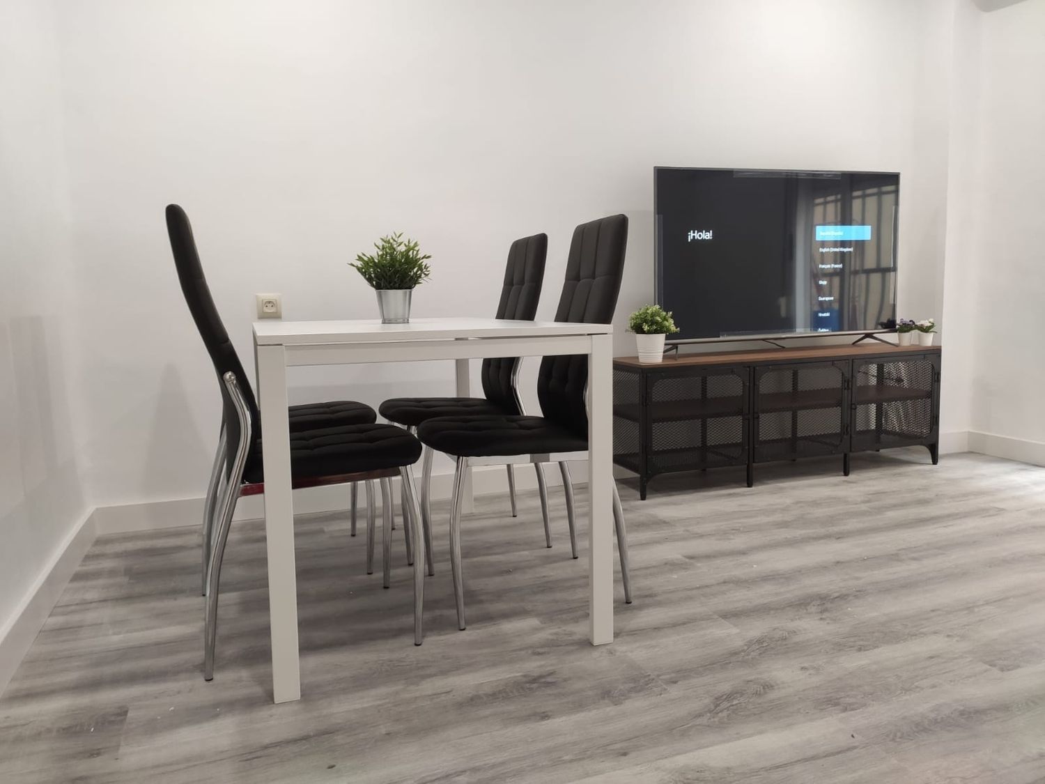 Piso en calle Portal de la Valldigna, 2