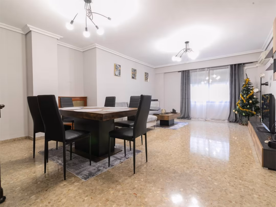 Piso en  Carrer dels Centelles 54 - Foto 3