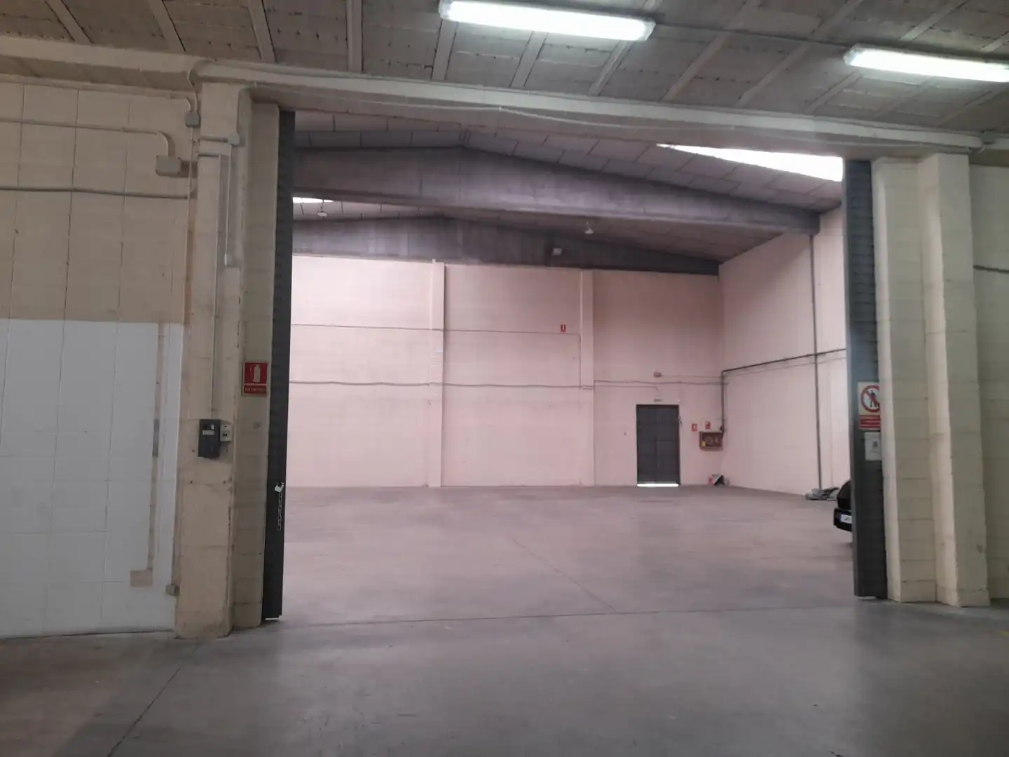 Nave Industrial en  Carrer dels Motors - Foto 3