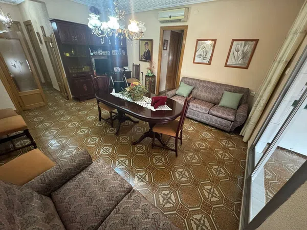 Piso en Calle del 25 D'Abril, 19, Zona Camí Reial, Zona Camí Reial - Foto 1