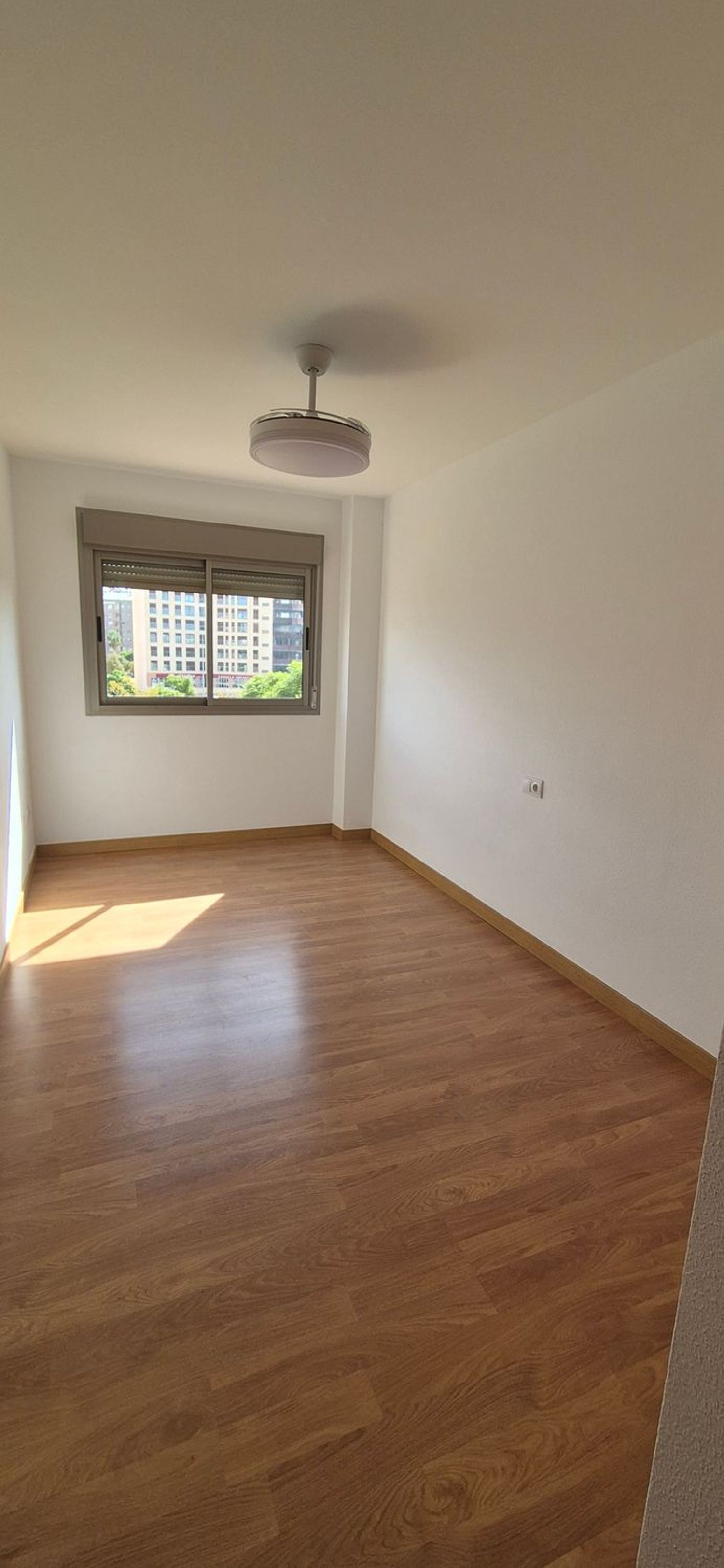 Piso en Calle Río Tus, 11, Zona Juan de Borbón - Foto 2