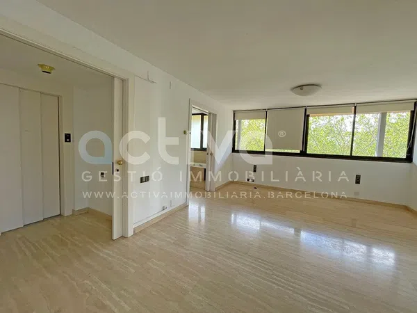 Chalet pareado en La Miranda - Ciutat Diagonal - Foto 12