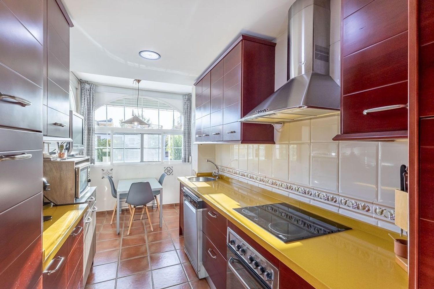 Chalet adosado en Joaquina Eguaras - Foto 6