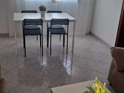 Piso en calle Tórtola, 14