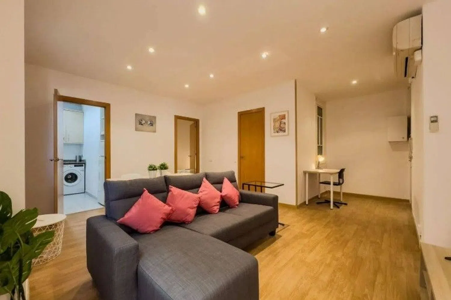 Piso en Gran Via de les Corts Catalanes, 284 - Foto 2