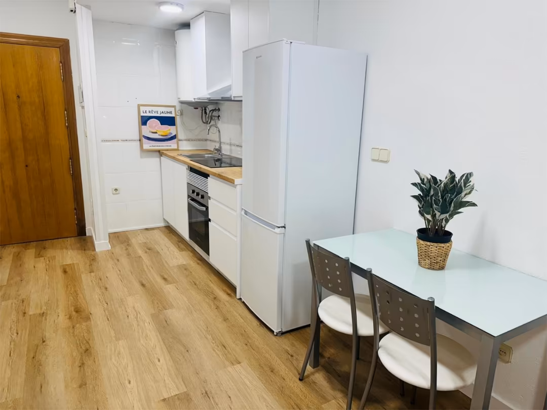 Apartamento en  Calle Marques de la Ensenada 8 - Foto 4