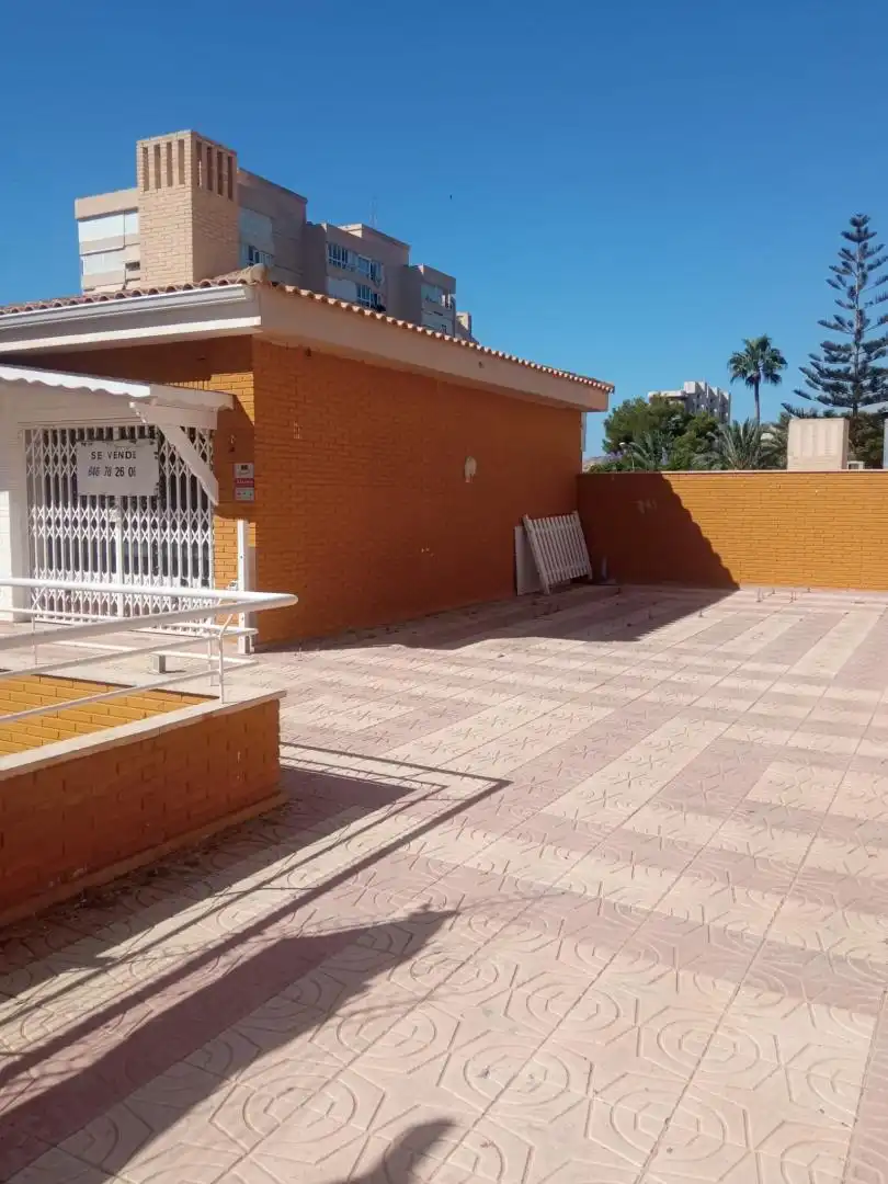 Local comercial en  Avenida Países Escandinavos 8 - Foto 5