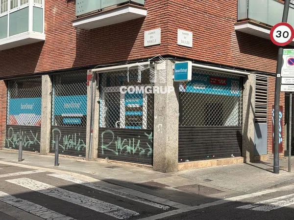 Local en Calle de Galileu, 65, Sants - Foto 1