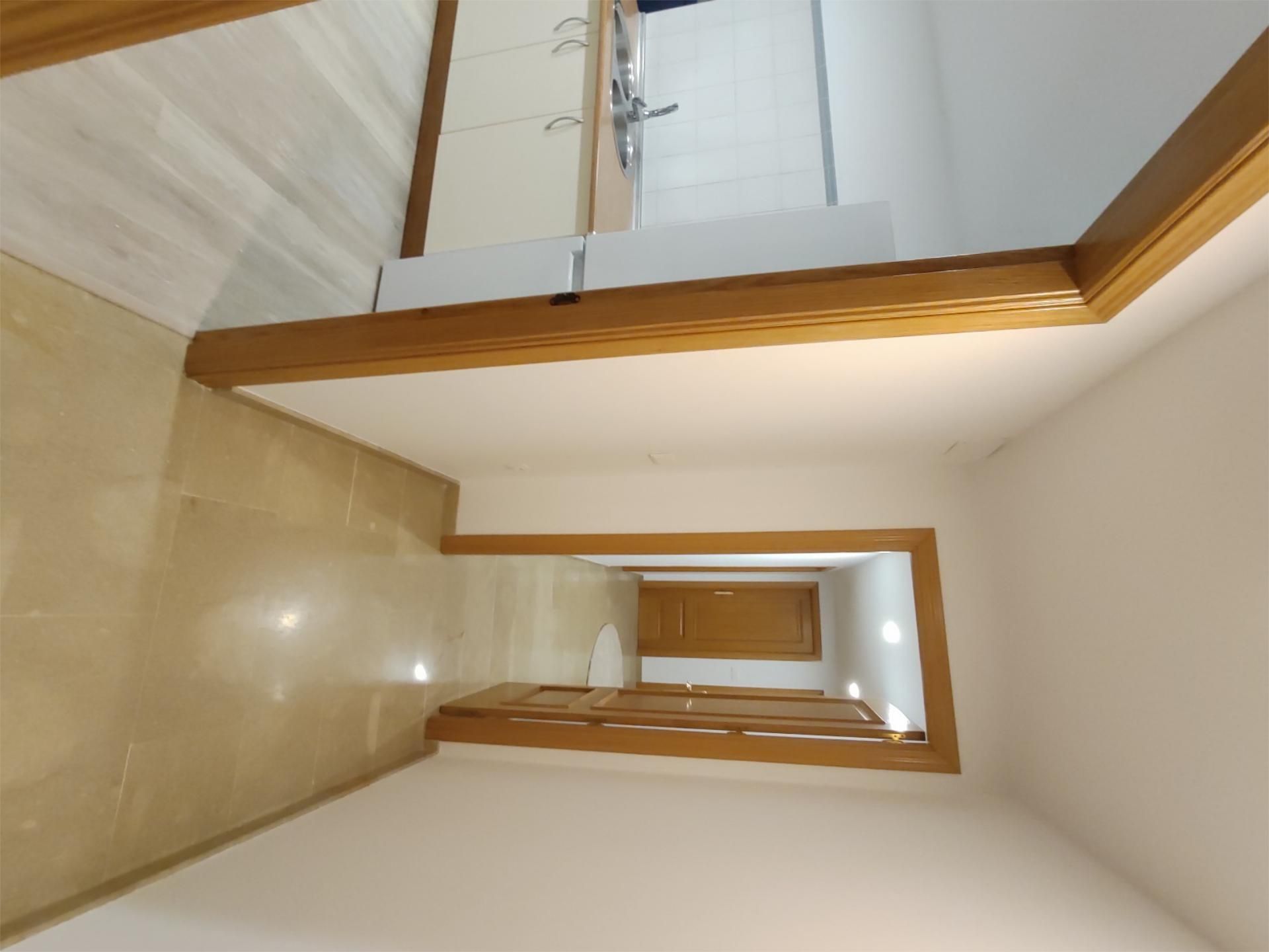 Piso en  Camino de Ronda 179