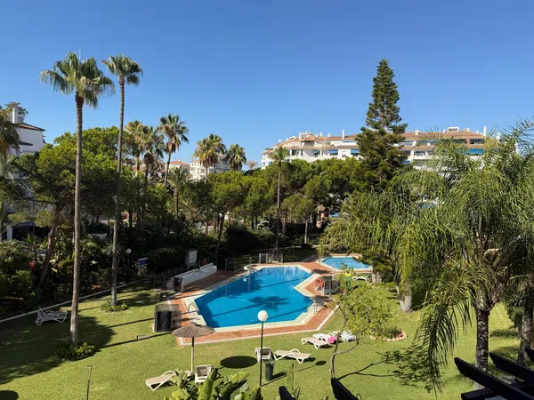 Piso en Avenida Playas del Duque, 6, Puerto Banús - Foto 1