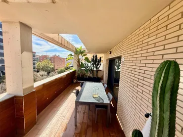 Piso en  Camí Antic de València 49 - Foto 16