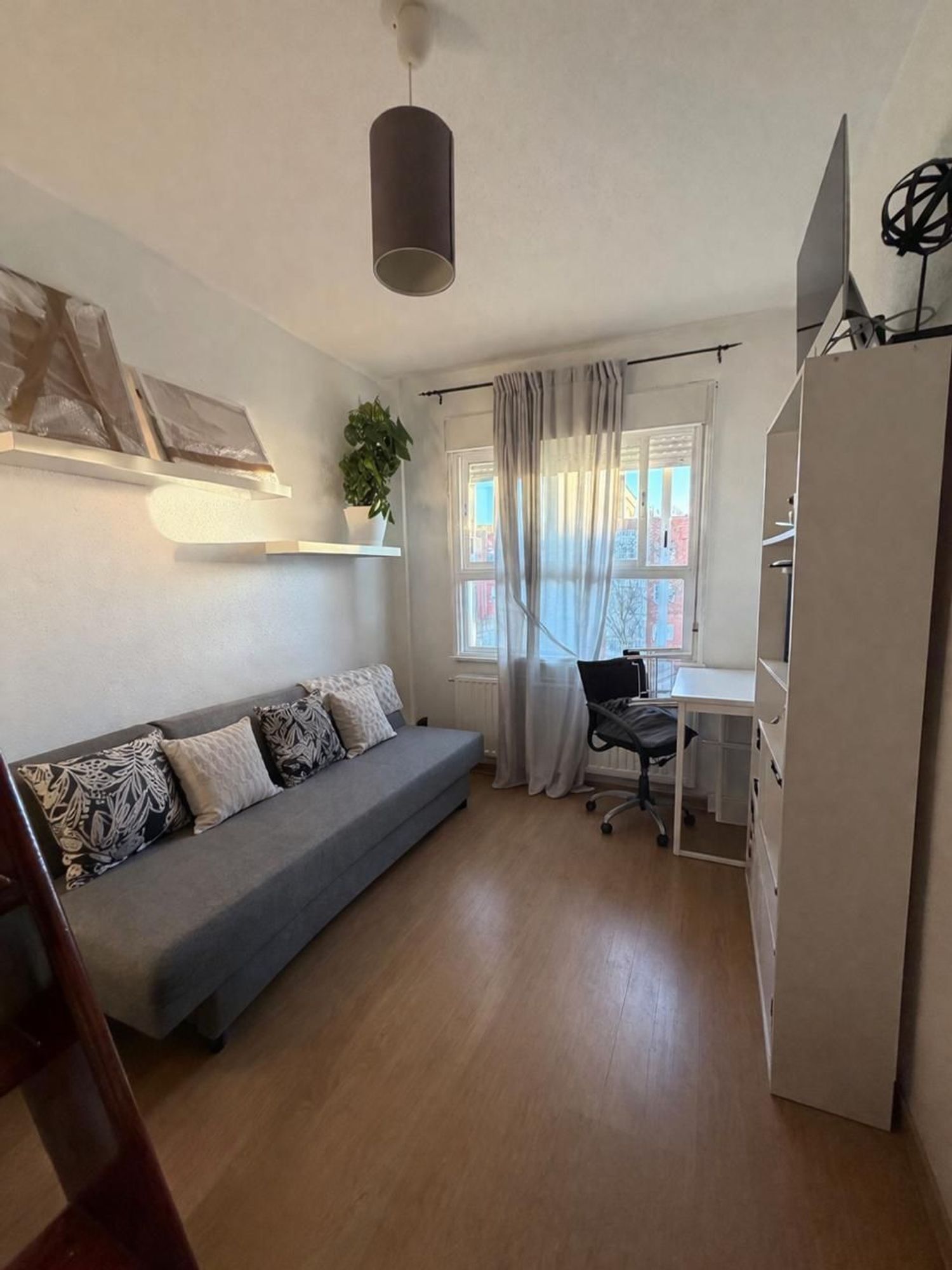 Piso en calle de Miguel Hernández, 2 a - Foto 1