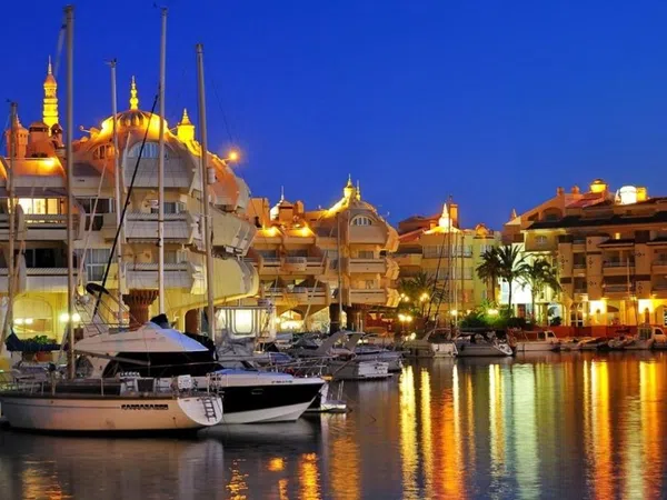 Piso en calle Torrealmádena, 3 - Foto 15