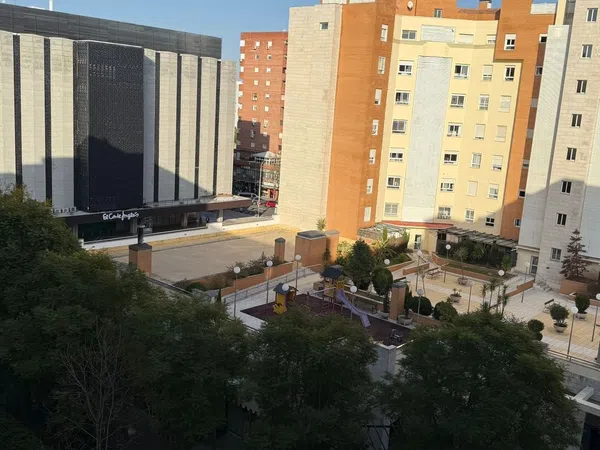 Piso en calle Luis de Morales, 1 - Foto 2