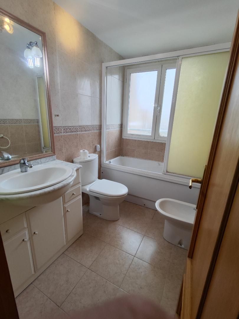 Piso en  Carrer de Vicente la Roda 9 - Foto 4