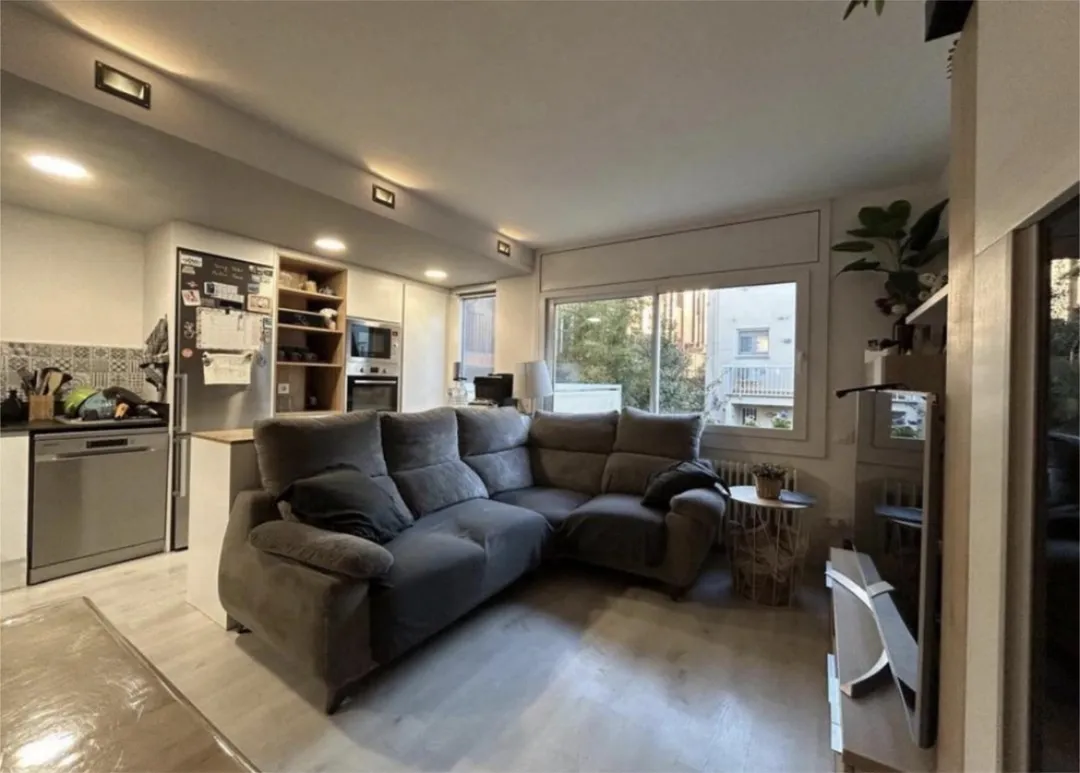 Casa adosada en  Carrer de Manuel Carrasco i Formiguera 37 - Foto 1