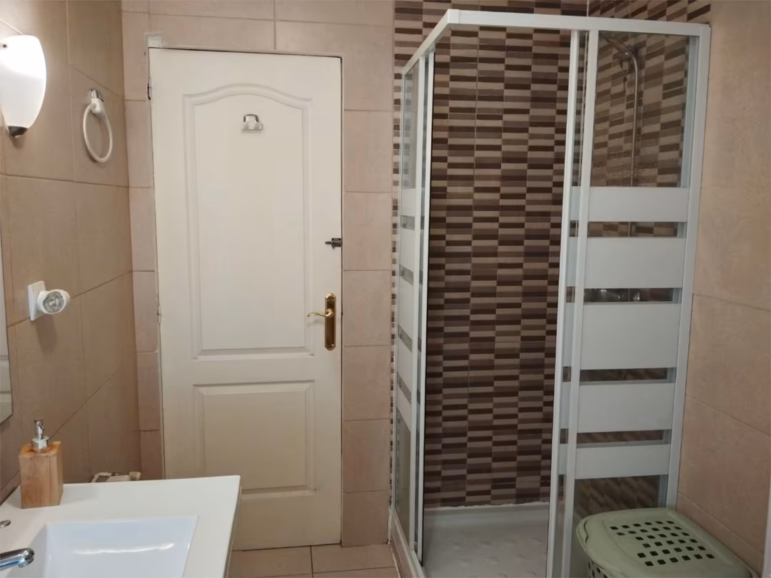 Piso en  Calle Vía Carpetana 195 - Foto 5