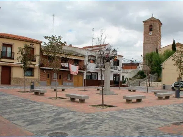 Chalet pareado en Plaza de la Constitución, 8 - Foto 2