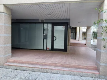 Local comercial en Sant Cugat del Vallès - Foto 4