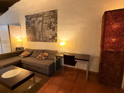 Estudio en calle del Comte de Montornés, 20 - Foto 2