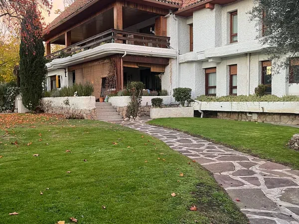 Casa o chalet independiente en Calle de la Alondra, 5, Somosaguas - Foto 2
