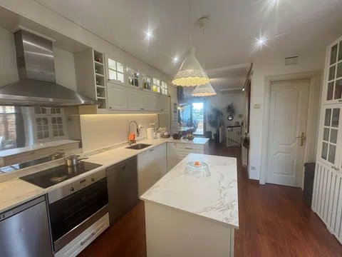 Chalet adosado en calle de Josep Renom, 99 - Foto 2