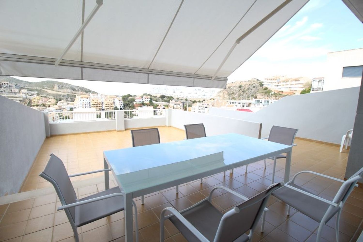 Chalet adosado en venta en Calle de la Sierra Mariola, 57 - Foto 2